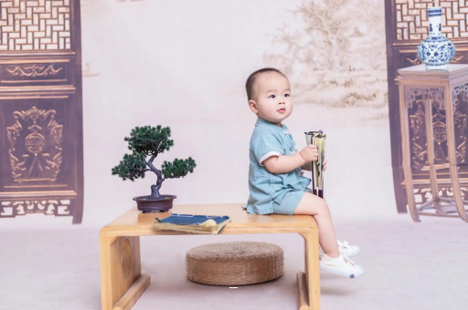 万宁宝宝多久不用拍嗝